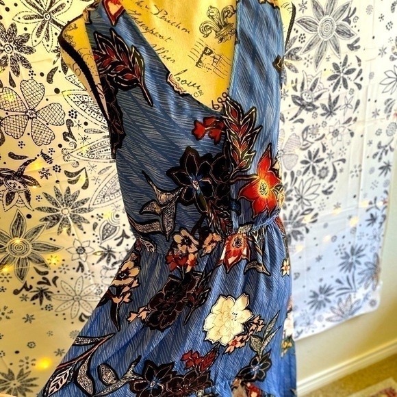 Blue floral hi low dress with ruffle and tie back - Picture 3 of 6